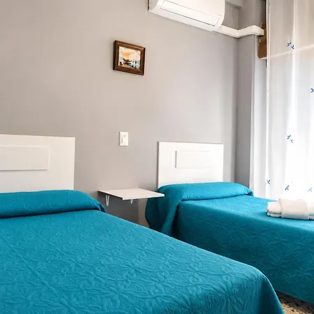 Vacansis Habitaciones de Hostal a Primera linea de playa en Cullera-3